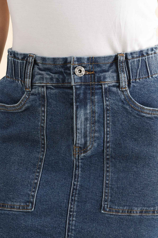 AtlasDarkBlueDenimStretchSkirt, Brunette model,Detail,alt text|model:MJ image 8
