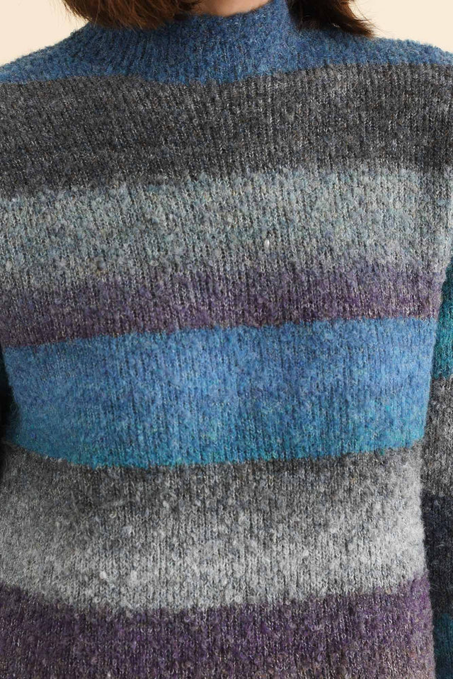 alt text|model:Cara image 5