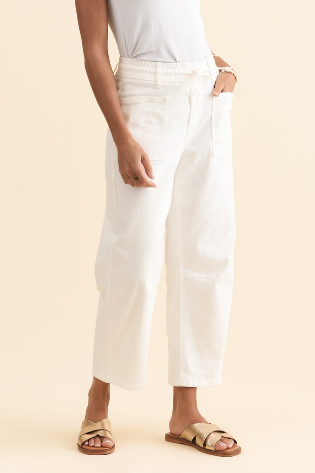 alt text|model:Brontie image 5