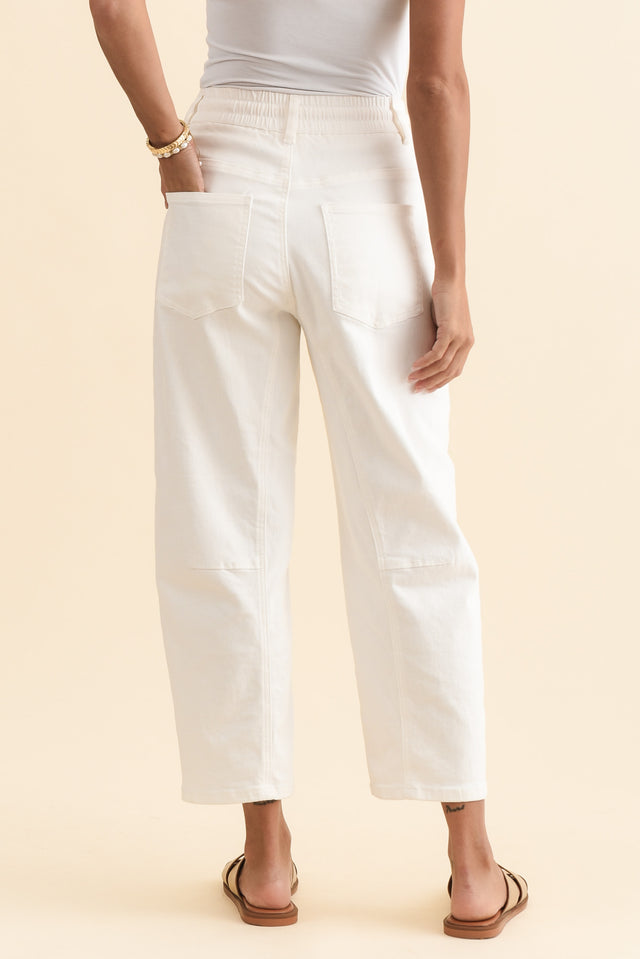 alt text|model:Brontie image 6