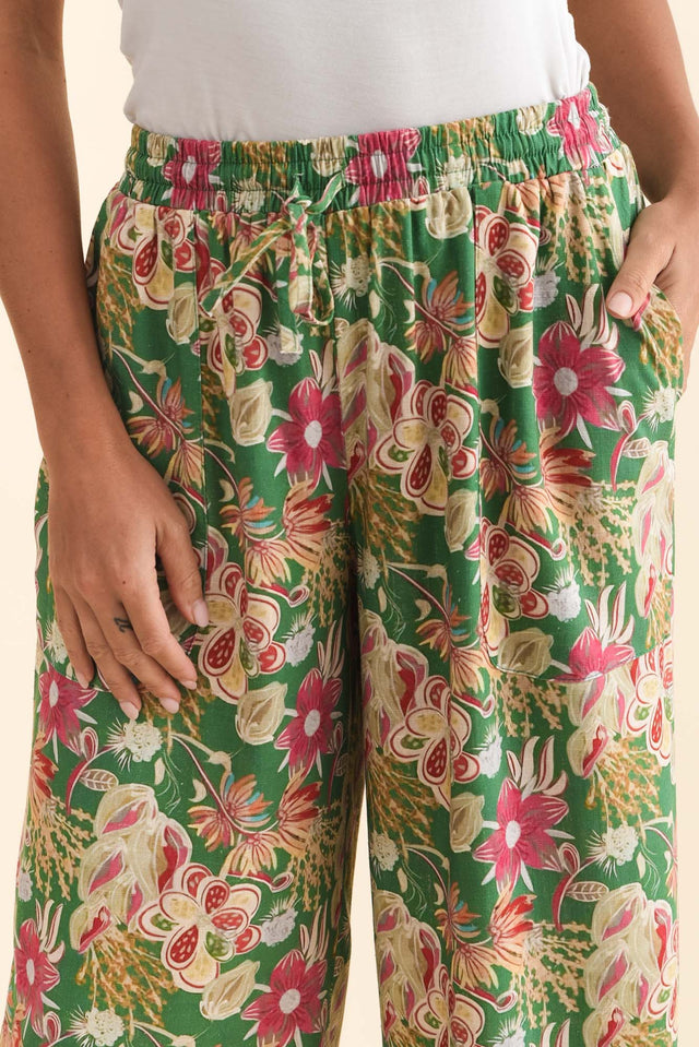 alt text|model:Brontie image 7