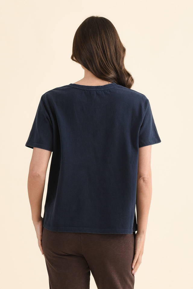 Base Navy Cotton Tee,Back,Brunette model,alt text|model:MJ image 4