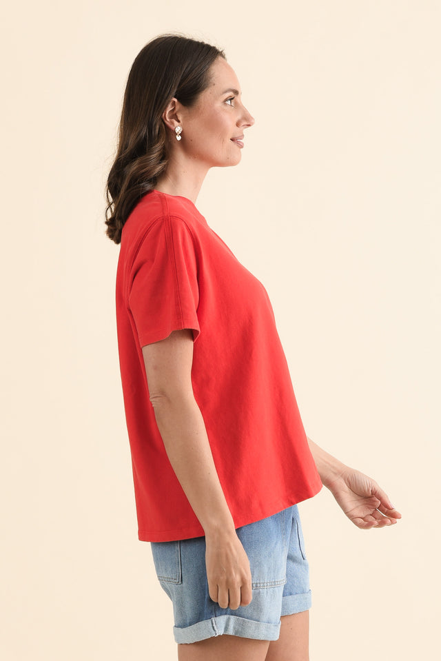 Base Red Cotton Tee,Side,Brunette model,alt text|model:MJ image 3