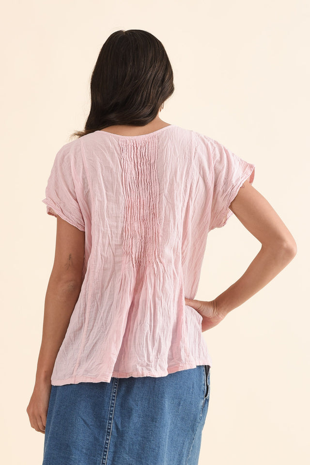Beck Pink Crinkle Cotton Top,Back,Brunette model,alt text|model:Brontie image 4