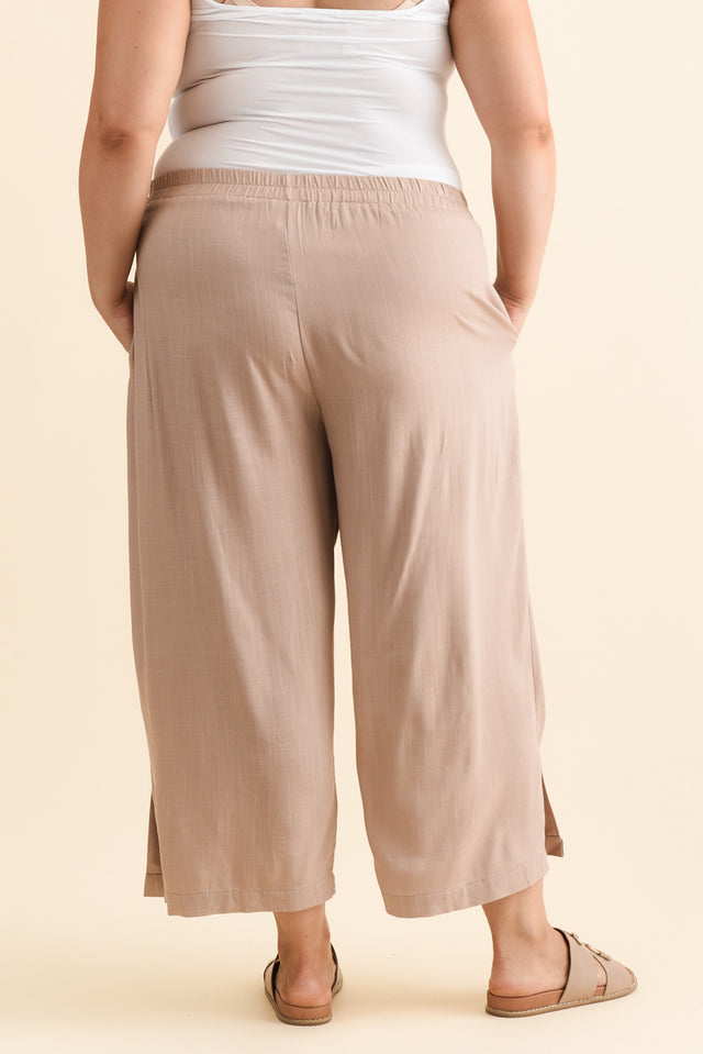 alt text|model:Gabby image 11