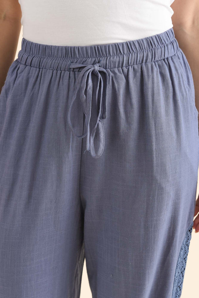 Beretta Steel Lace Linen Blend Pants,Detail,Brunette model,alt text|model:MJ image 7