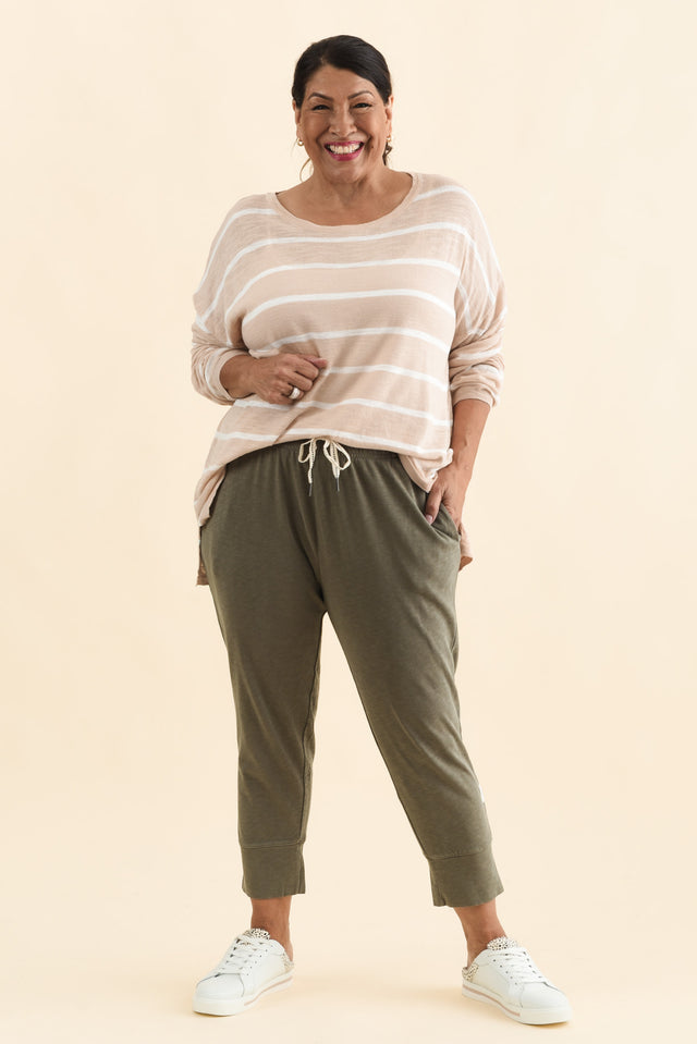 Fundamental Brunch Khaki Cotton Sweatpants,Brunette model,alt text|model:Pilita image 10