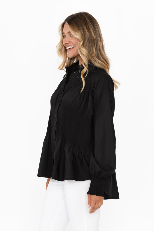 alt text|model:Mollie image 4