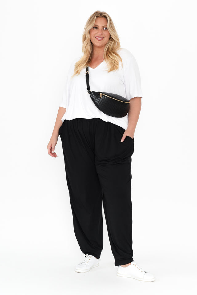 Black Bamboo Everyday Pants,Blonde model,alt text|model:Caitlin image 13