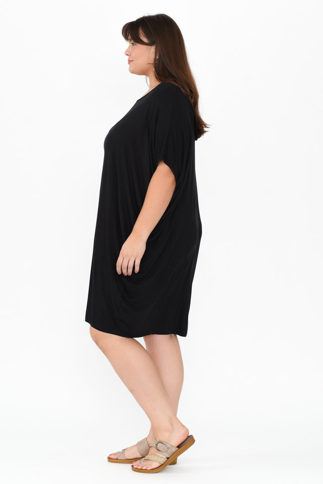 Black Maui Dress,Brunette model,alt text|model:Gabby image 9