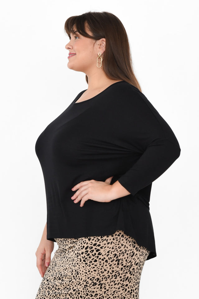 Black Milan 3/4 Sleeve Top,Brunette model,alt text|model:Gabby image 11