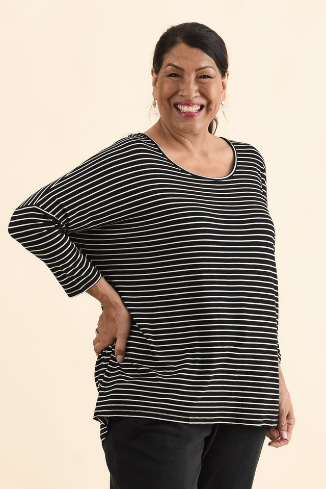 Black Stripe Milan 3/4 Sleeve Top,Brunette model,alt text|model:Pilita image 11