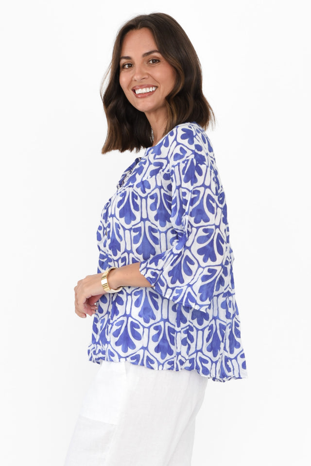 alt text|model:MJ image 4