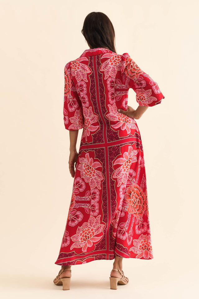 alt text|model:Cara image 7