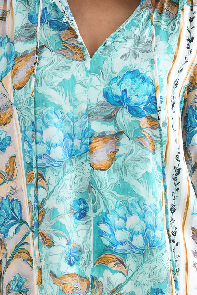 Boreen Blue Floral Button Top,Detail,Brunette model,alt text|model:Cara image 5