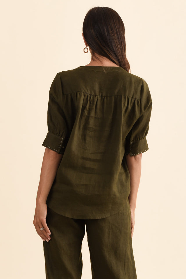 alt text|model:Cara image 5