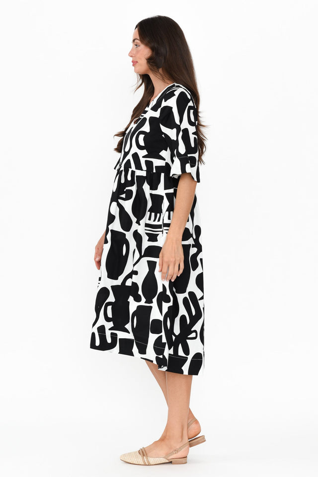Brightside Black Abstract Cotton Dress,Brunette model,alt text|model:Elouise image 5