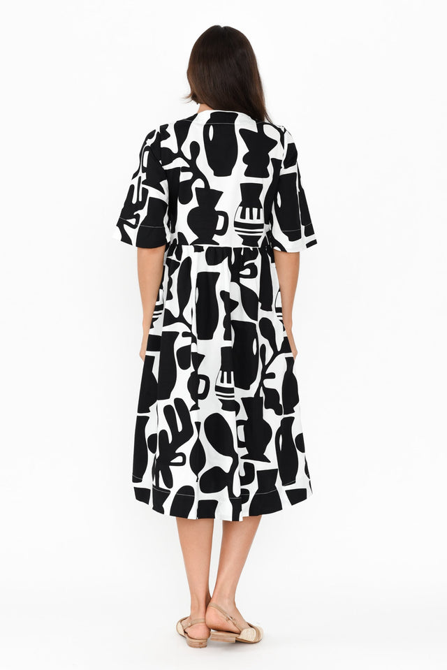 Brightside Black Abstract Cotton Dress,Brunette model,alt text|model:Elouise image 6