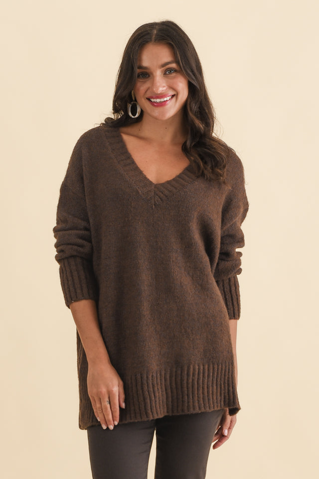 Brilla Chocolate V Neck Jumper,Brunette model,alt text|model:Brontie