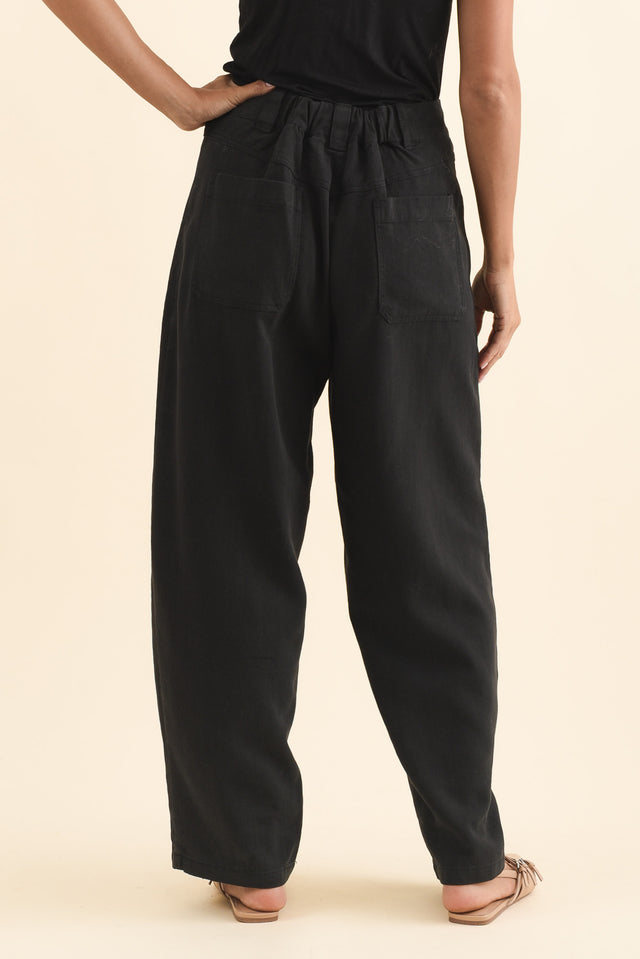 alt text|model:Brontie image 4