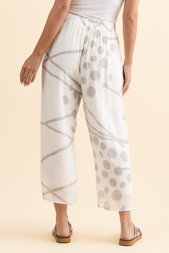 alt text|model:MJ image 4