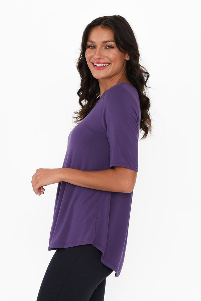 alt text|model:Brontie image 4