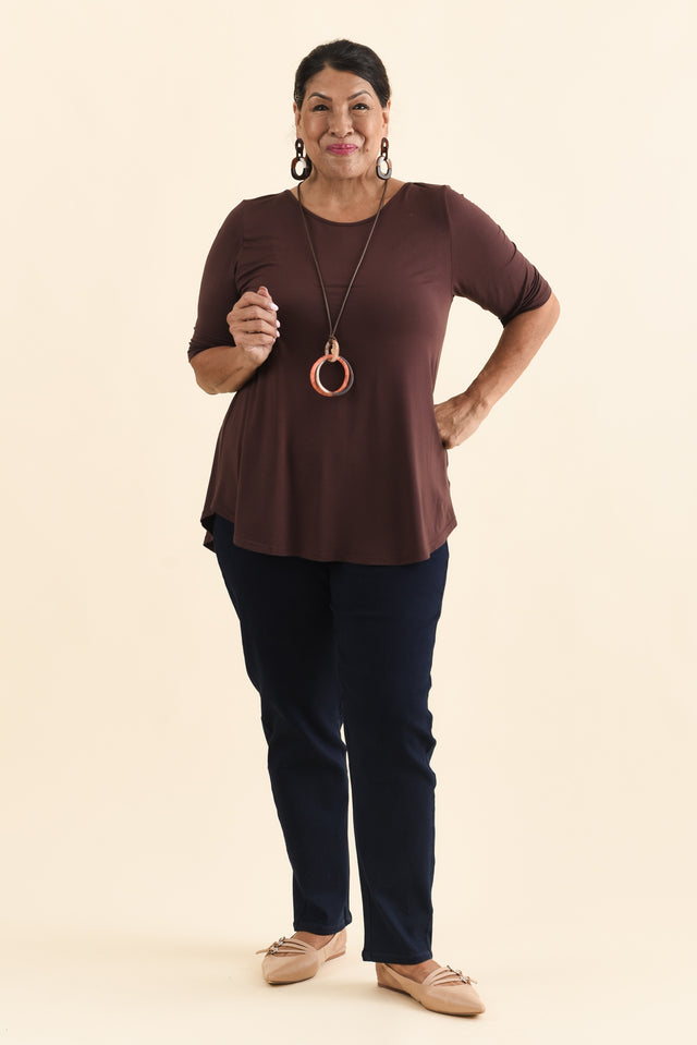 Buttery Wine Half Sleeve Top,Brunette model,alt text|model:Pilita image 9