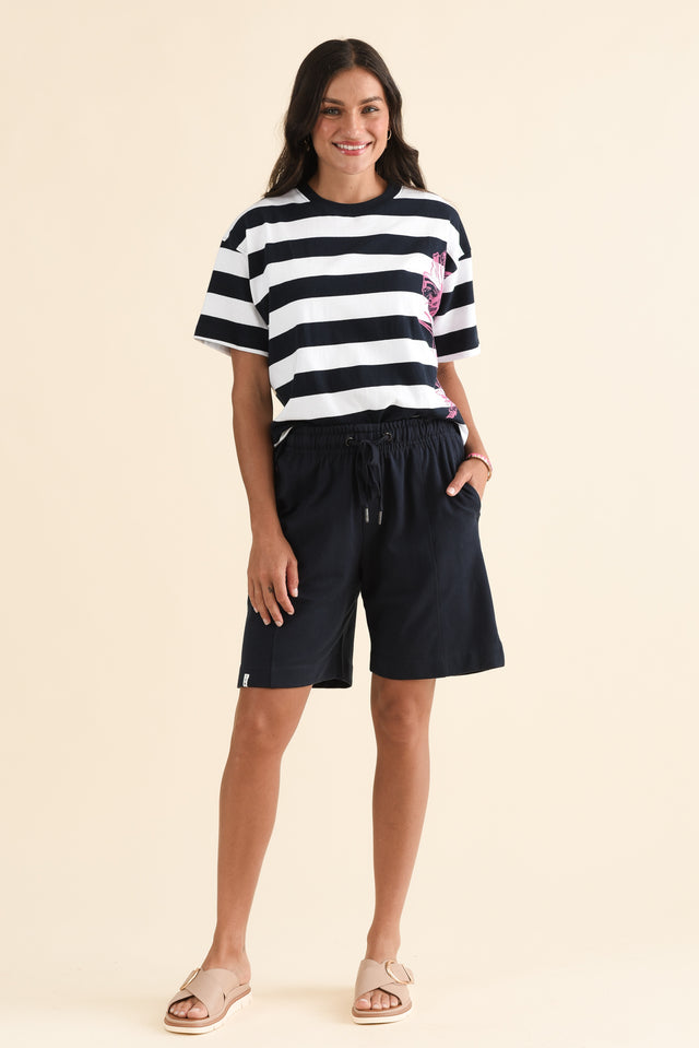 Summer Navy Cotton Fleece Shorts,Full Body,Brunette model,alt text|model:Brontie image 6