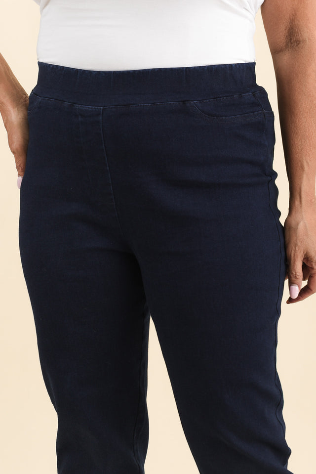 alt text|model:Pilita image 13