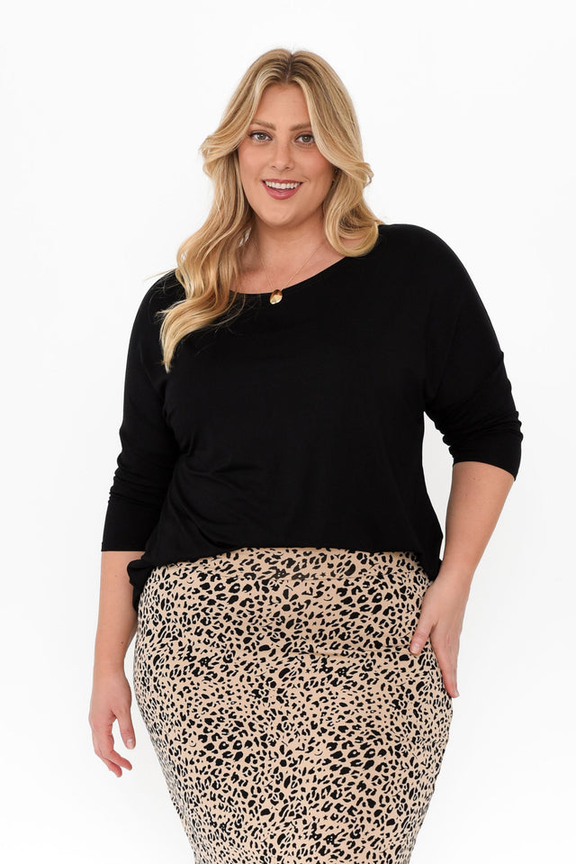 Camila Black Bamboo Top,Blonde model,plus-size,curve-basics,curve-tops,plus-size-sleeved-tops,plus-size-basic-tops,plus-size-work-edit,alt text|model:Caitlin image 11