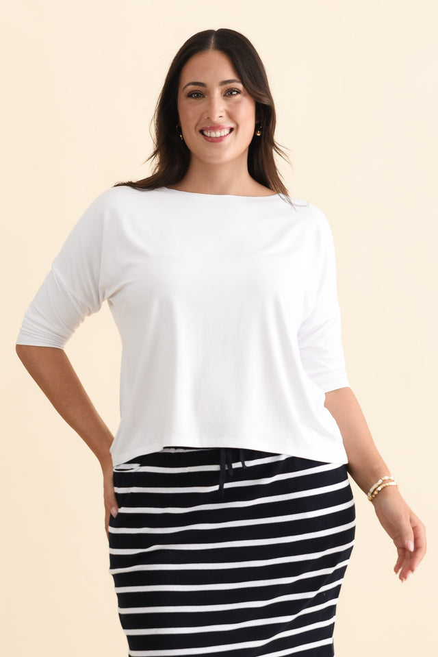 Camila White Bamboo Top,Brunette model,alt text|model:Emilia image 11