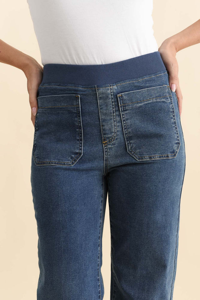 Carpenter Blue Denim Stretch Jeans,Brunette model,alt text|model:MJ image 7