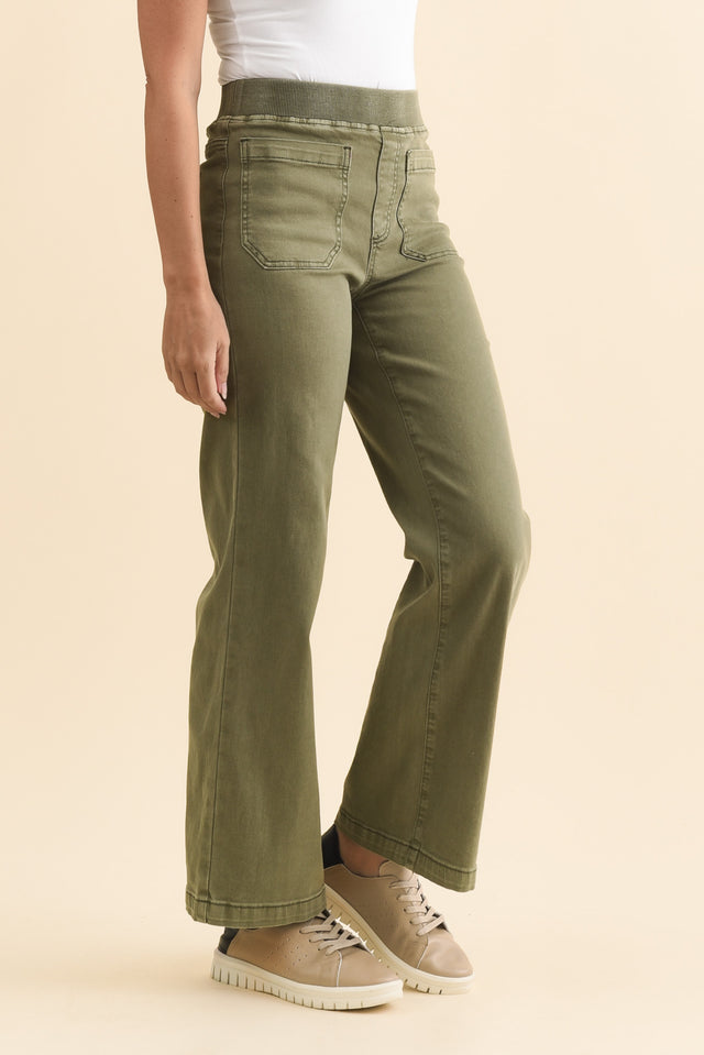 Carpenter Khaki Stretch Jeans,Brunette model,alt text|model:MJ image 6