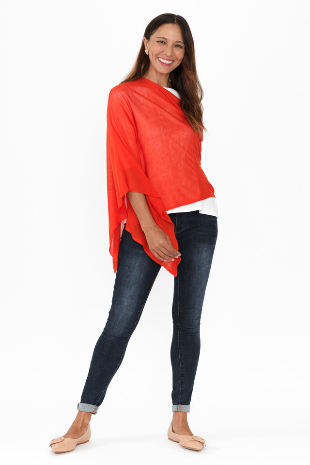 alt text|model:Cara image 4