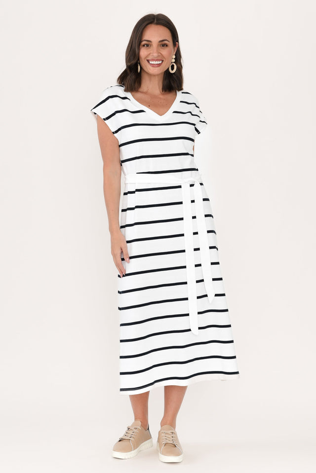 alt text|model:MJ image 3