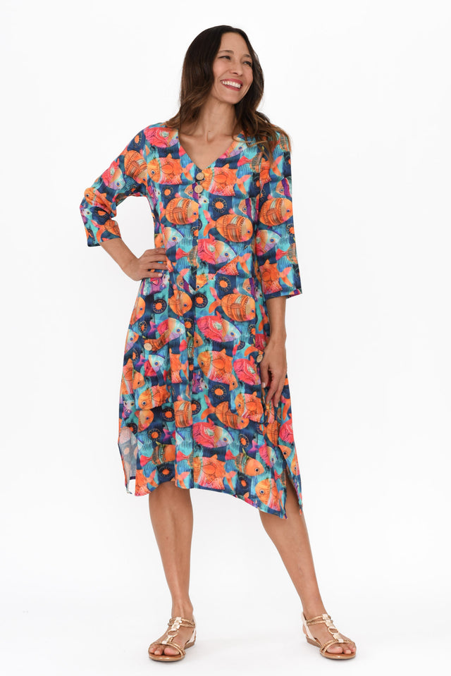 alt text|model:Cara image 3