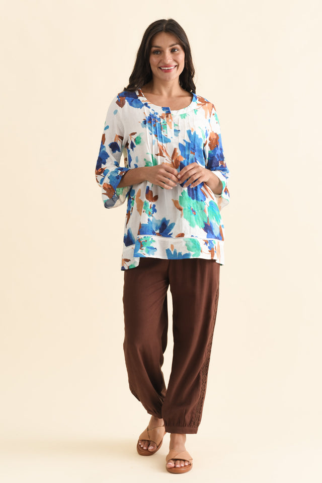 alt text|model:Brontie image 8