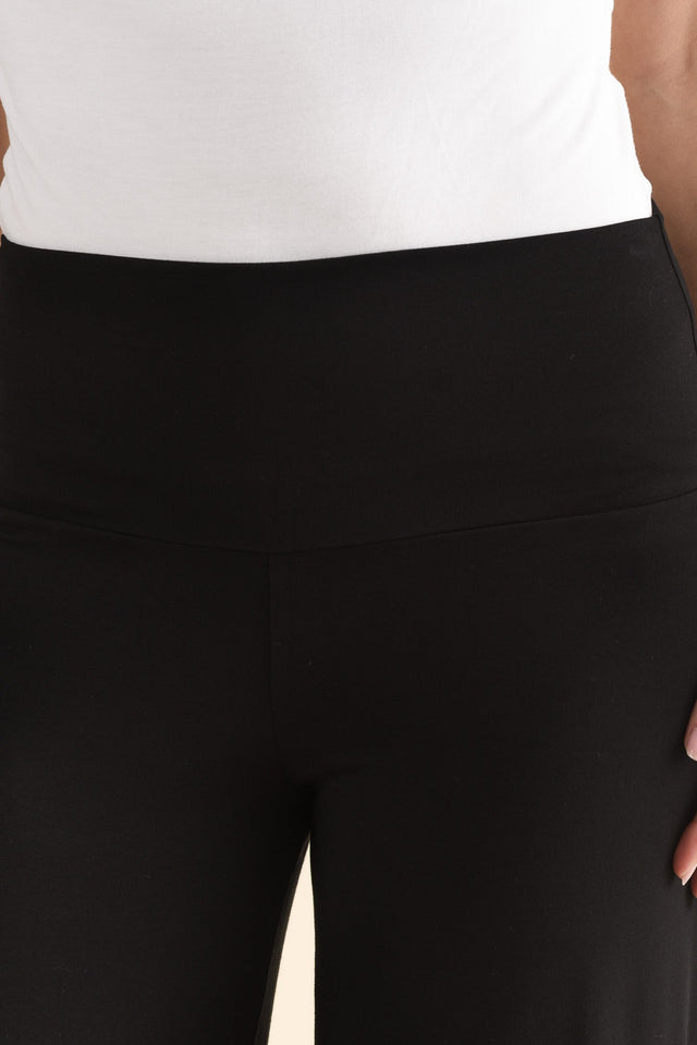 Cassie Black Bamboo Cropped Pants,Detail,Brunette model,alt text|model:MJ image 6