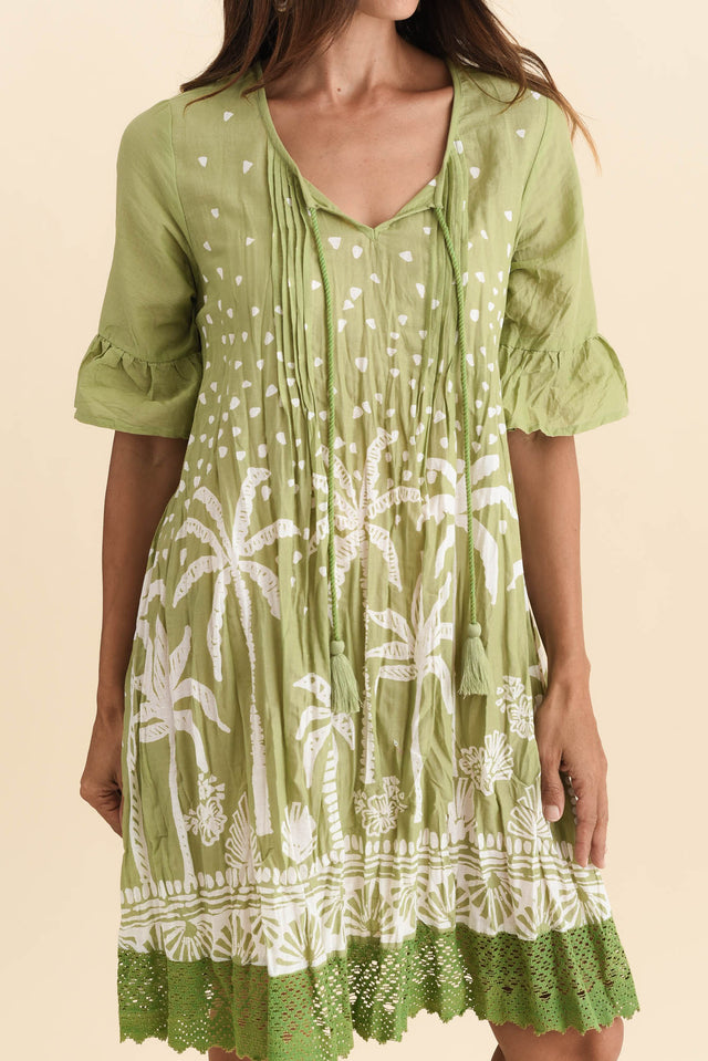 alt text|model:Cara image 6