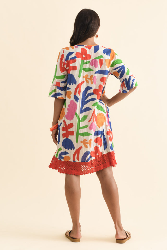 alt text|model:Cara image 5