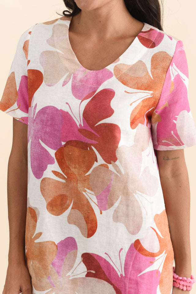 alt text|model:Brontie image 6