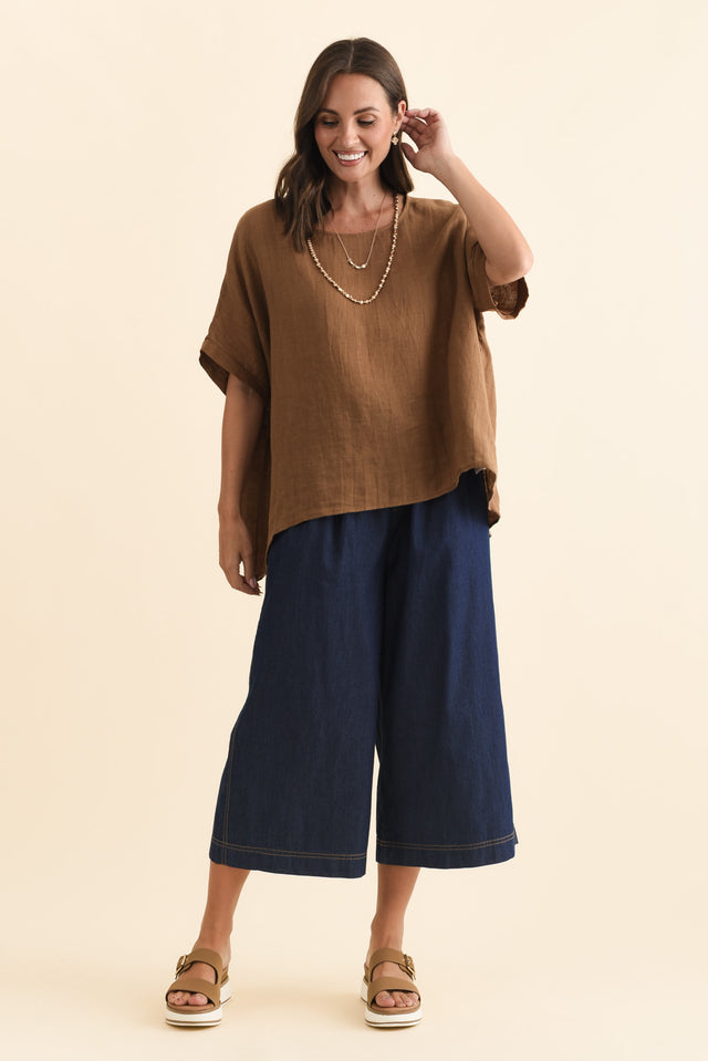 Chaya Mocha Linen Top,Brunette model,alt text|model:MJ image 8