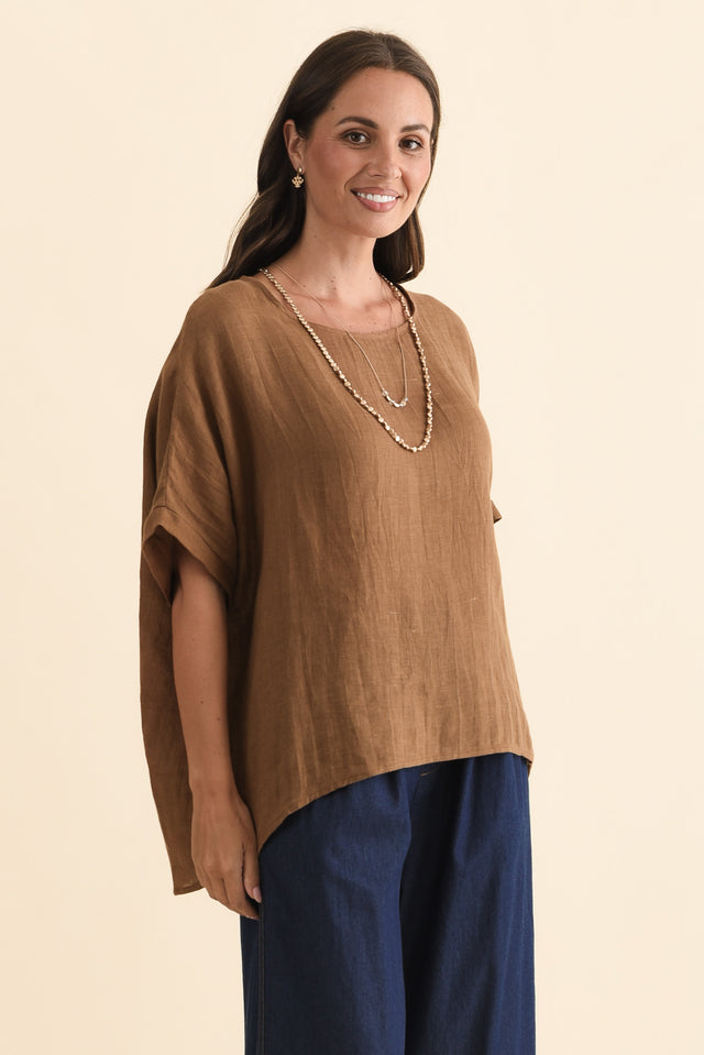 Chaya Mocha Linen Top,Brunette model,alt text|model:MJ image 5