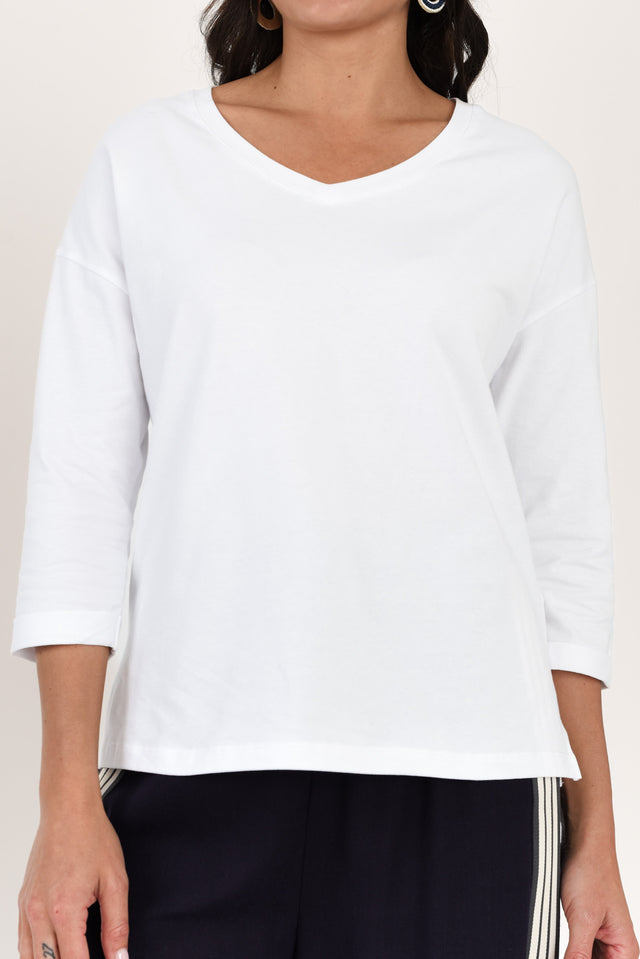 alt text|model:Brontie image 6