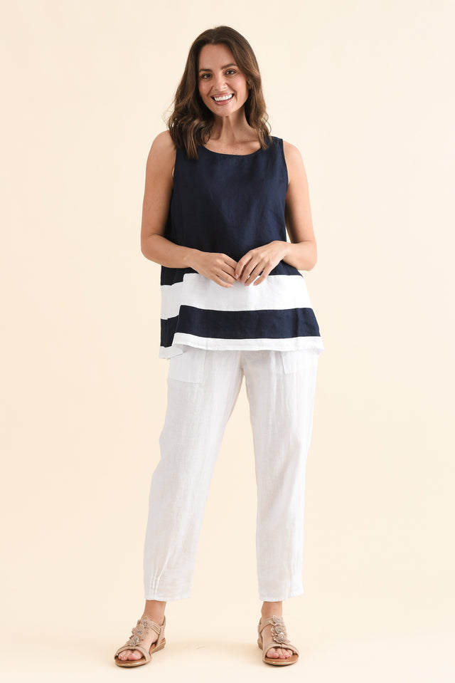 Cobie Navy Contrast Linen Top,Full Body,Brunette model,alt text|model:MJ image 6