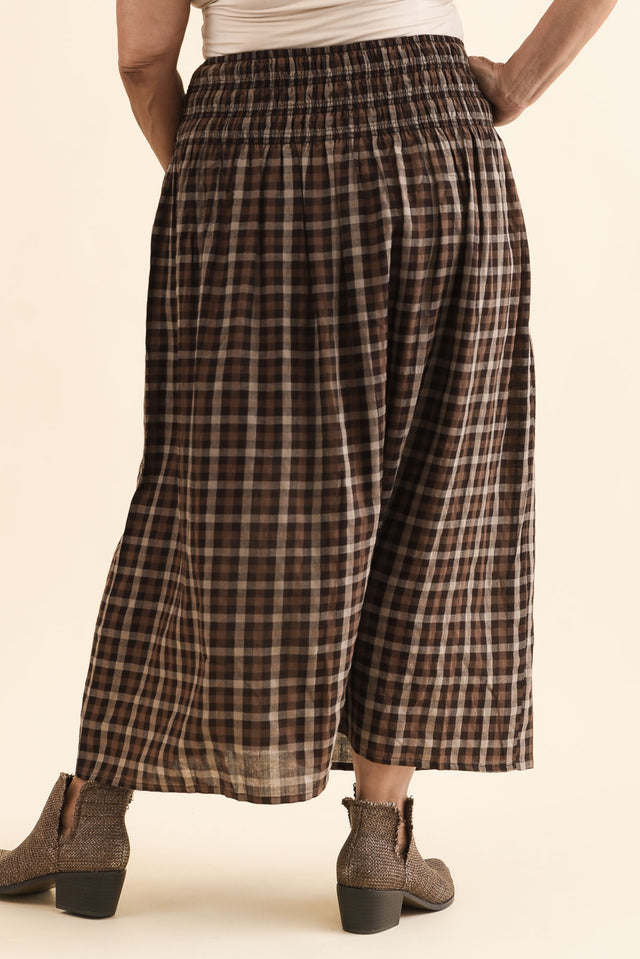 Coco Chocolate Check Cotton Skirt,Back,Brunette model,alt text|model:Pilita image 4