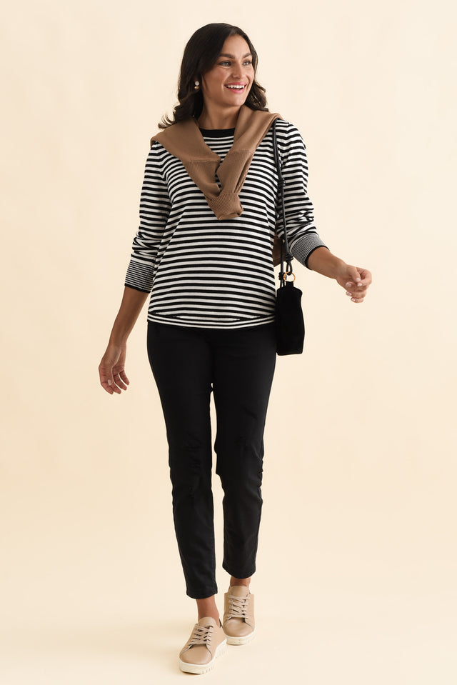 alt text|model:Brontie image 2