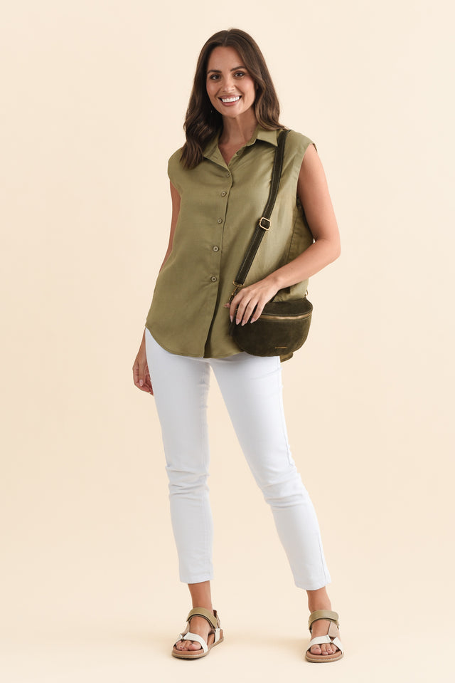 alt text|model:MJ image 3