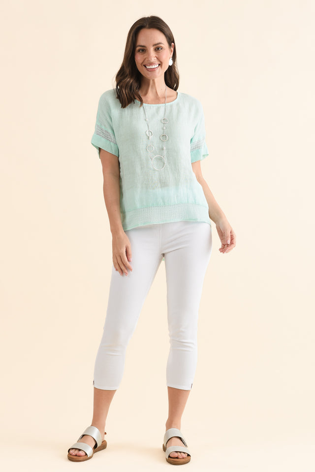 Corinna Sage Linen Top,Full Body,Brunette model,alt text|model:MJ image 6