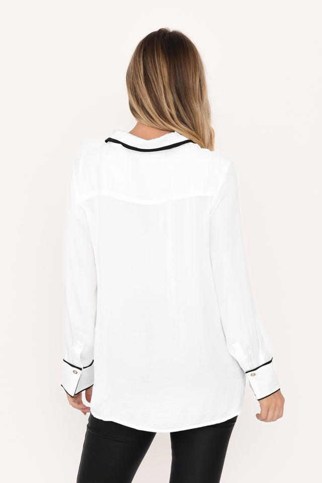 alt text|model:Mollie image 5